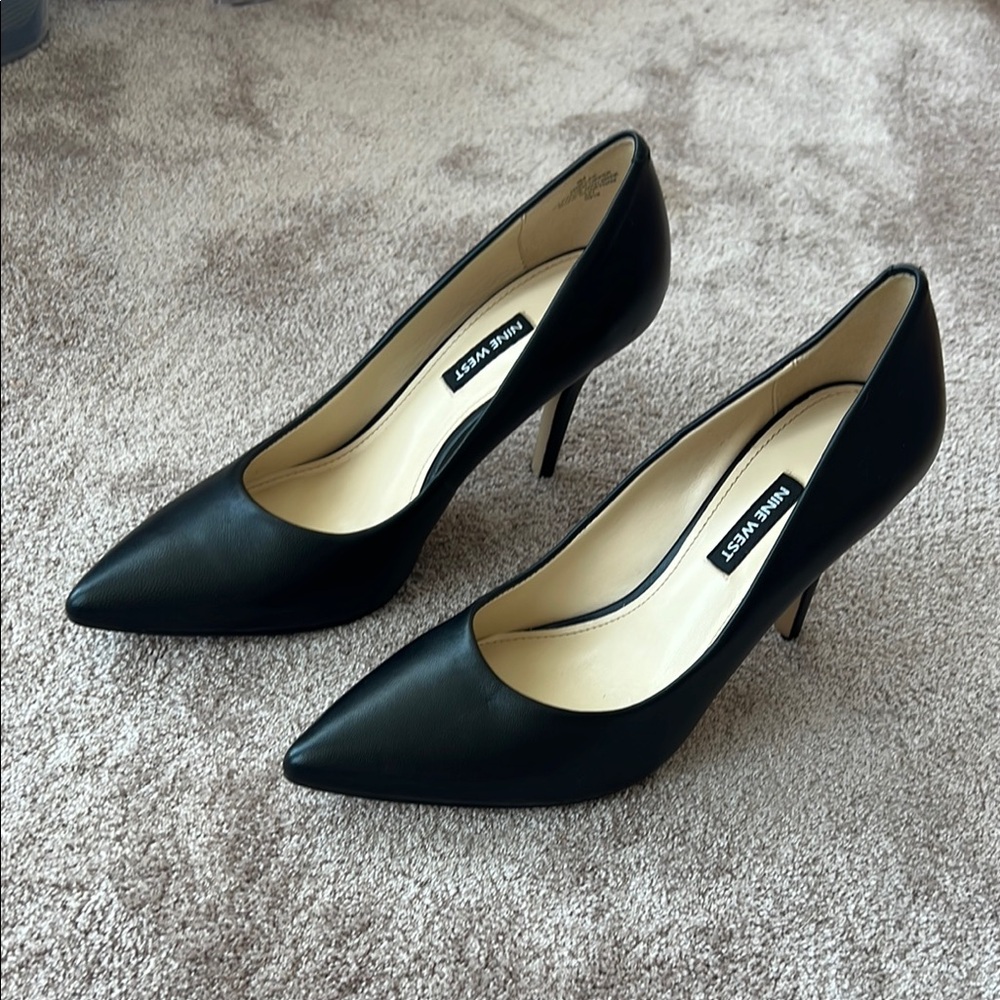 Nine West Black Stiletto Heels Classic Pumps